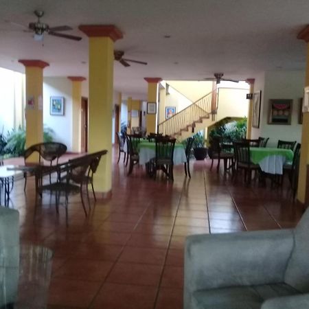 Hotel Brandts Los Robles De San Juan マナグア エクステリア 写真