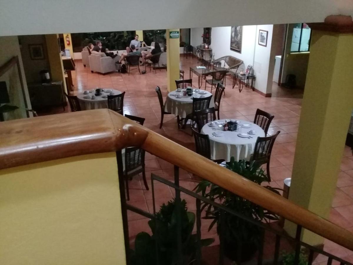 Hotel Brandts Los Robles De San Juan マナグア エクステリア 写真