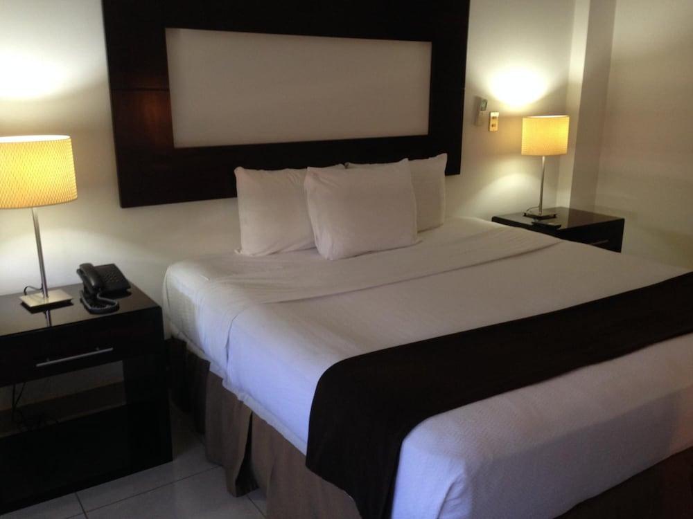 Hotel Brandts Los Robles De San Juan マナグア エクステリア 写真