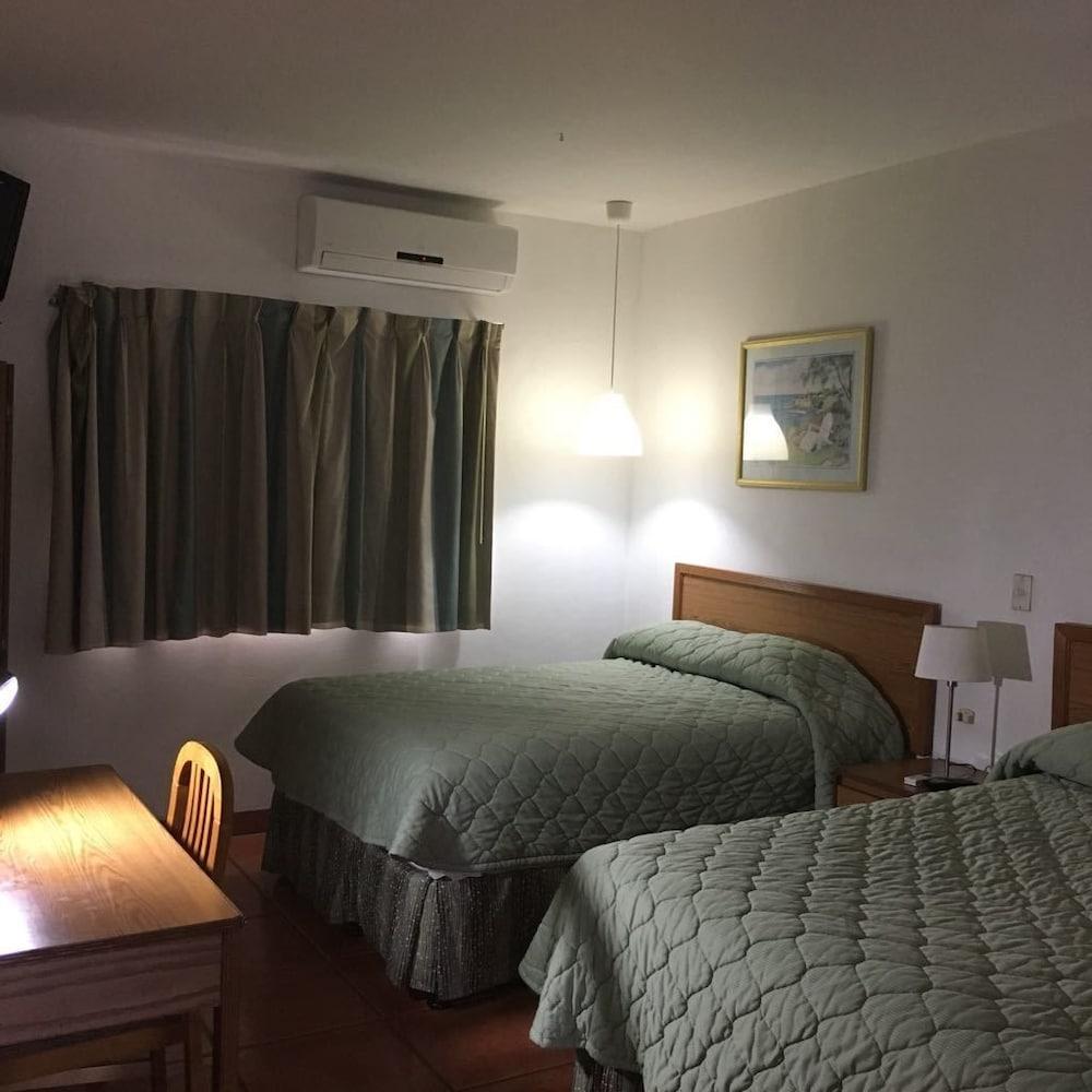 Hotel Brandts Los Robles De San Juan マナグア エクステリア 写真