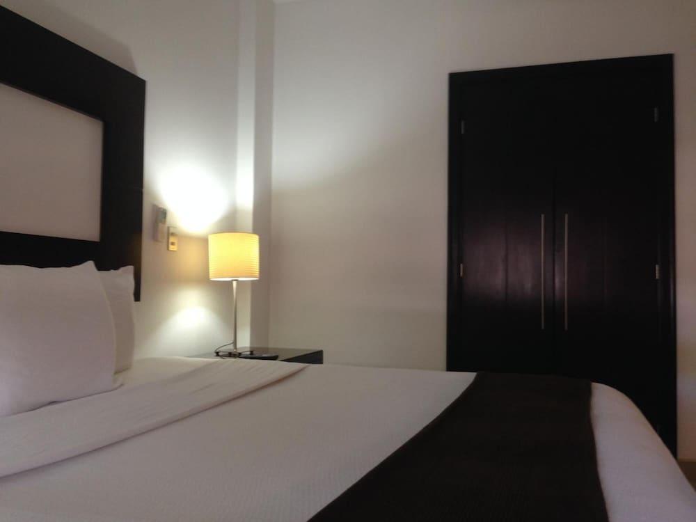 Hotel Brandts Los Robles De San Juan マナグア エクステリア 写真